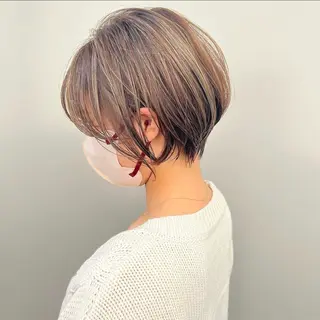 ショート カラー est-r. Hinanoのヘアスタイル