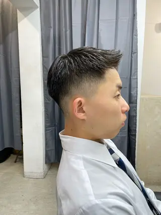 ショート メンズ sunc所属・ハイトーン/ブリーチ /ダブルカラーのヘアスタイル