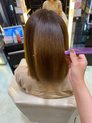 ミディアム 透明感カラー/ レイヤーkotonoのヘアスタイル