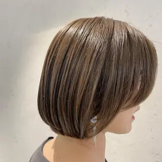 ショート 外山 実咲のヘアスタイル