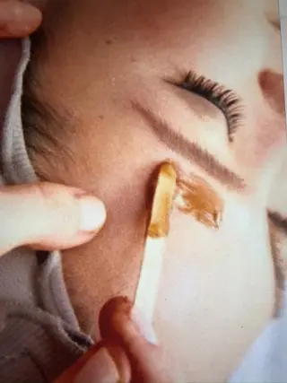 オーガニック エステ サロンフィオーレの眉毛・アイブロウイメージ