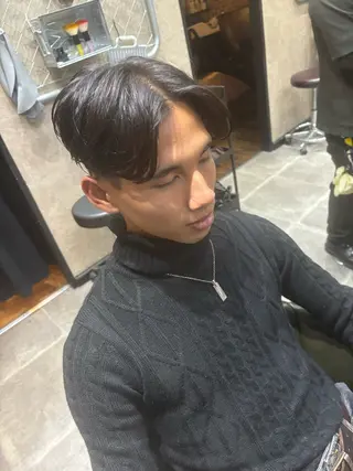 ショート 山中 瞬のヘアスタイル