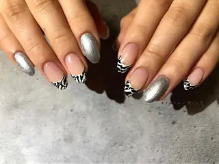 ネイル 伊藤 美里のネイルデザイン