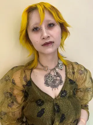 ミディアム カラー haco＋所属・圧倒的デザイン力 店長🎨RENAのヘアスタイル