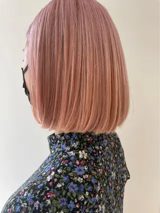 カラー 秋葉原オタク向け美容室OFF-KAi!!所属・渡部凌我 小顔ウルフ ハイトーンカラーのヘアスタイル