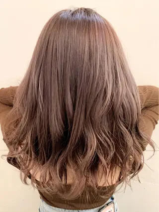 セミロング カラー ✨カラー支持No.1 🧸ワキ カナコ🧸のヘアスタイル