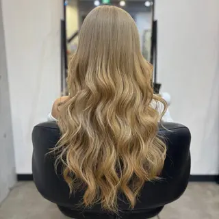 ロング カラー DEST ゆりかのヘアスタイル