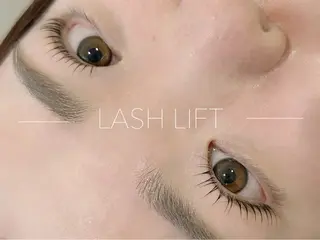 マツエク・マツパ eyelash Fiara by CYAN【フィアラバイシアン】所属・奥本 凜のマツエク・マツパデザイン