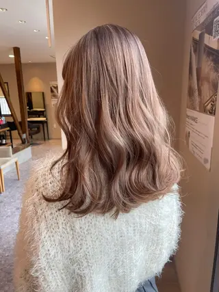 ロング カラー 髪質改善カラー🌈✨ 加藤 愛のヘアスタイル