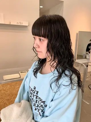 ロング パーマ 舘谷 愛莉のヘアスタイル