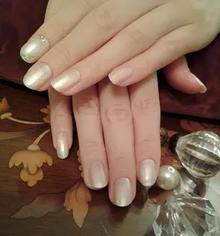 ネイル ARTスクールサロン お・タマゴのネイルデザイン