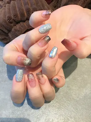 ネイル Nest 岩崎のネイルデザイン