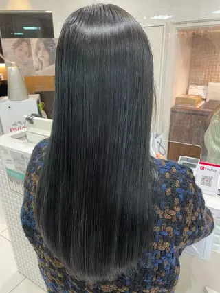 ロング 🔷ブリーチバレイヤ ージュ🔷飯野達也のヘアスタイル