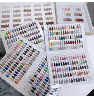 ネイル jojoネイル所属・チョウ チョウのネイルデザイン