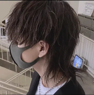 メンズ ニュアンス/フェザー /ウルフ/伶馬のヘアスタイル