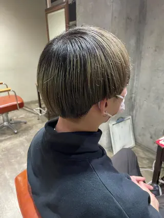 ショート yelm所属・🫒オリーブカラー ミディアムレイヤー✨のヘアスタイル