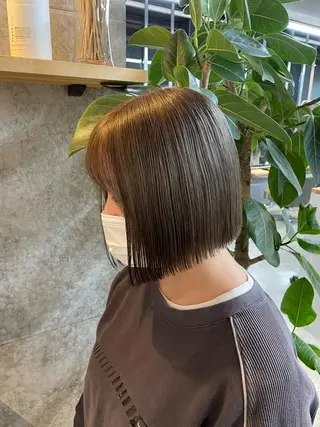 ミディアム カラー yuika .のヘアスタイル