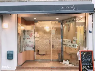 SINCERELY シンシアリー🌈のネイルデザイン