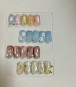 ミディアム RISE所属・RISE 実紗のネイルデザイン