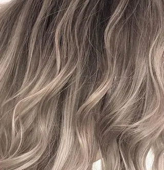 セミロング 🪐SOURCE 塚口　シマブクロ🪐のヘアスタイル