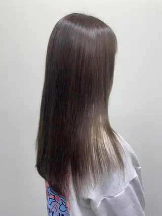 ロング カラー KARIOCA HEAD DESIGN所属・Sakairi Yunaのヘアスタイル