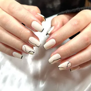 ネイル shine'an fuka🌿🫧のネイルデザイン