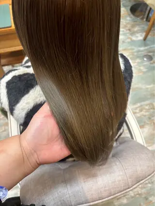 カラー 鈴木 凜のヘアスタイル