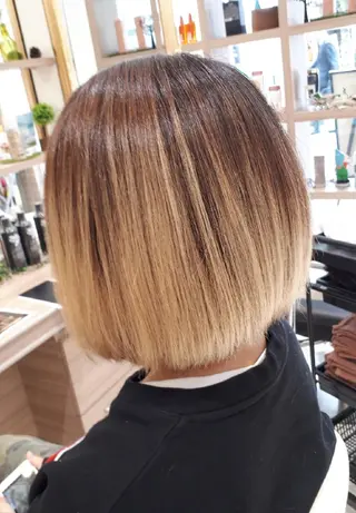 ミディアム 鶴見で縮毛矯正なら 田中 瞬のヘアスタイル