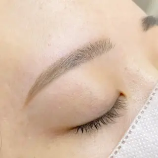 アイブロウ FURU HATAのマツエク・マツパデザイン