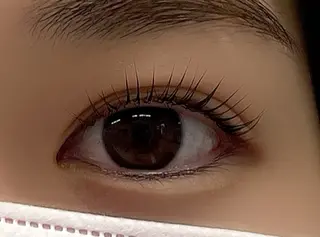 マツエク・マツパ Eyelash salon Lily所属・杉浦 ともこのマツエク・マツパデザイン