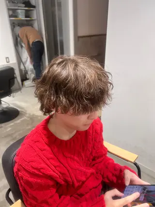 ミディアム パーマ メンズ メンズカットパーマ ✂️ JOYAのヘアスタイル