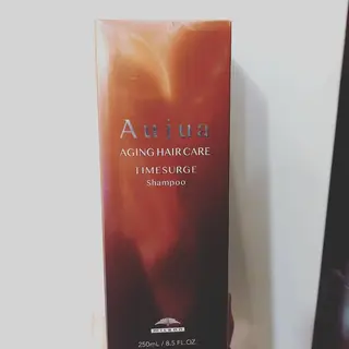 ショート カラー justbeauty CiNQのヘアスタイル