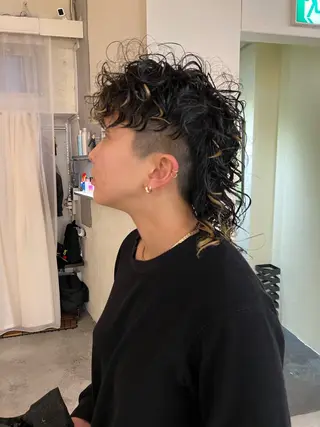 ミディアム カラー メンズ haco＋所属・圧倒的デザイン力 店長🎨RENAのヘアスタイル