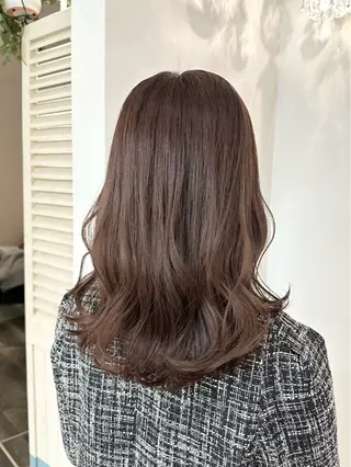 セミロング L'EANE THE TOKYO所属・美顔形成カット｜青山 髪質改善｜三浦秀太郎のヘアスタイル