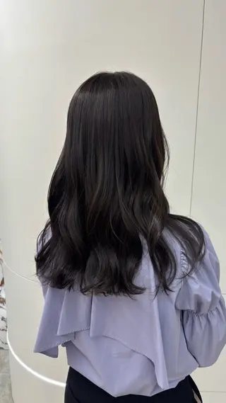ロング カラー makoto⌇レイヤ ー⌇艶カラー🍒‎のヘアスタイル