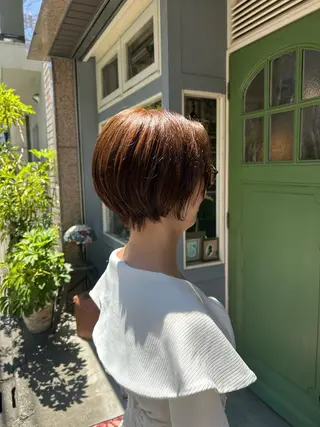 ショート BRITS 渡辺 菜々子のヘアスタイル