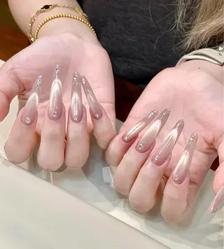 カラー U.mi Nail Salonのネイルデザイン