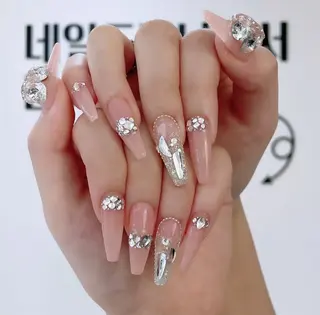 ネイル Rin Rin TA Nailのネイルデザイン