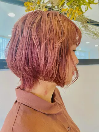 ショート 由比藤理子 ブリーチカラー🌈のヘアスタイル