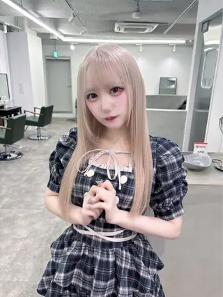 ロング カラー ハイトーン/ピンク カラー/めい🎀のヘアスタイル