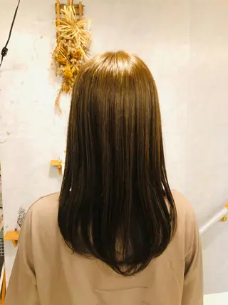 ロング 本多 美羽のヘアスタイル
