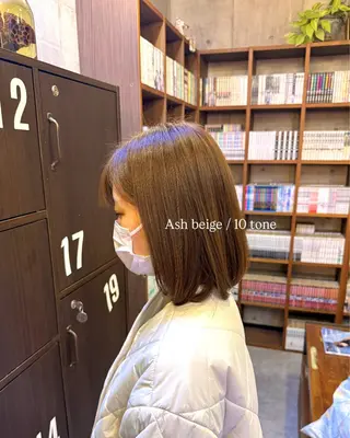 ミディアム カラー soft beige naoki.のヘアスタイル