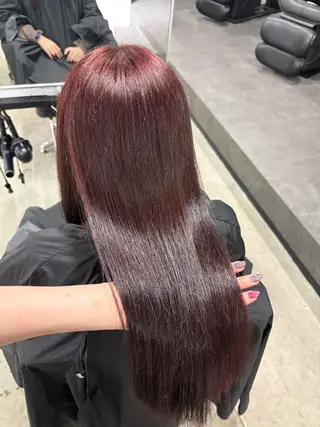 ロング Nozomi/透明感 /デザインカラーのヘアスタイル