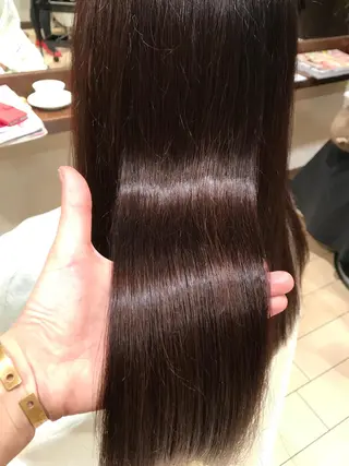 ロング 大人女性に寄り添う 髪質改善サロンのヘアスタイル
