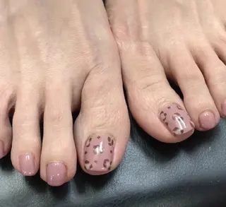 ネイル fujinail(バーバーフジノ)所属・藤野 智美のネイルデザイン