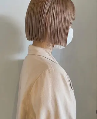 ショート 🧨ブリーチー×ボブ レイヤー💎じゅえるのヘアスタイル