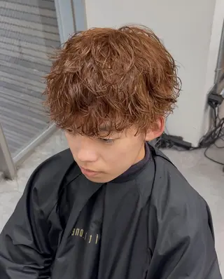 ミディアム カラー パーマ メンズ メンズパーマ特化 🔥韓国ヘア職人🔥のヘアスタイル