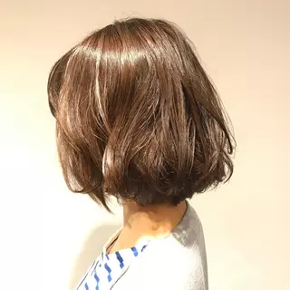 ミディアム カラー BIANCO北堀江 AKANEのヘアスタイル