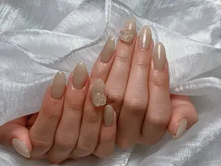 ネイル U·Mi nail salon所属・U·Mi 上野御徒町容のネイルデザイン
