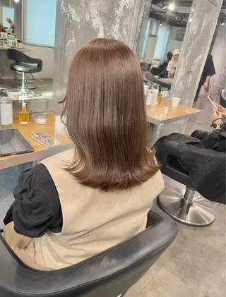ミディアム カラー ベージュカラー💖 やすひろのヘアスタイル